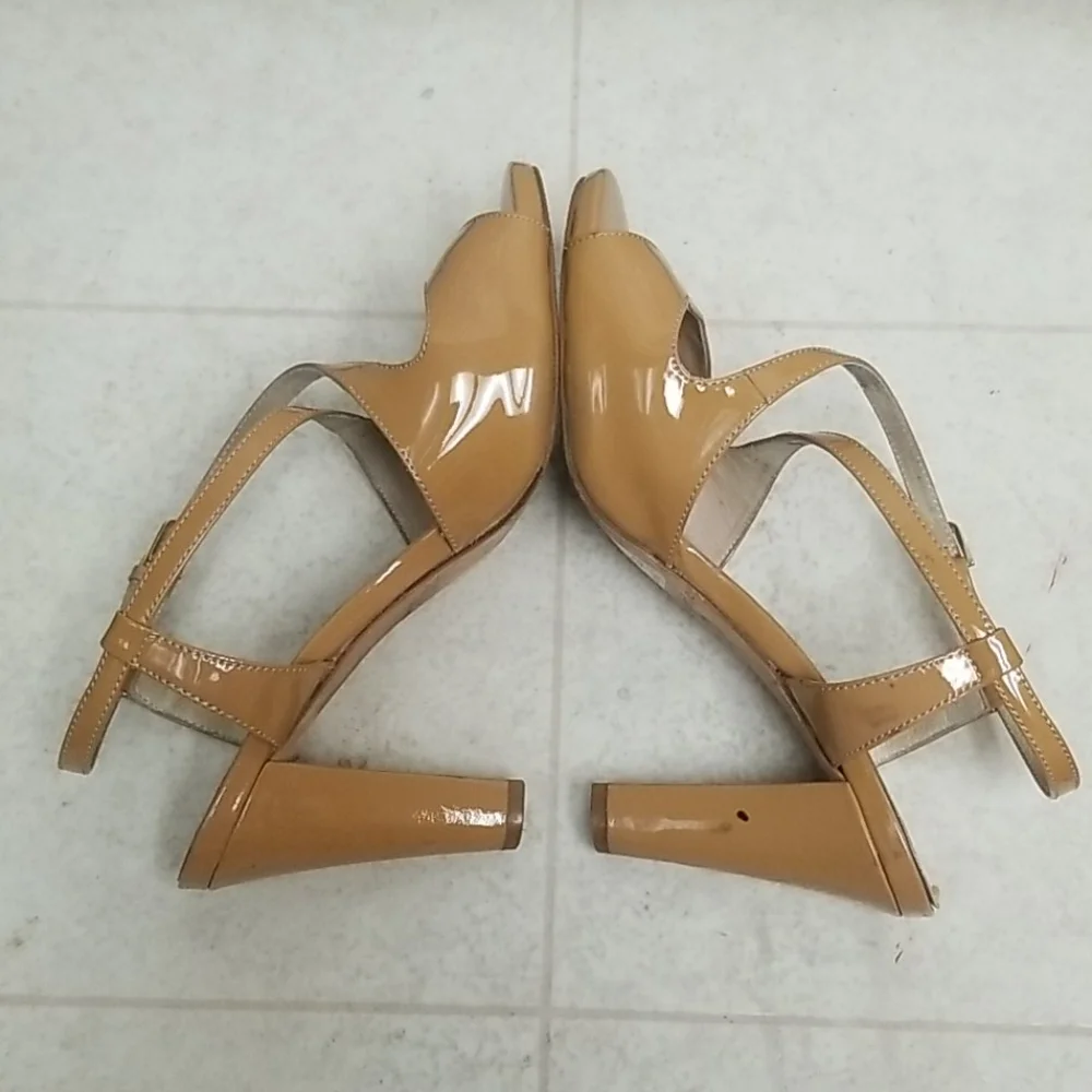 KATE SPADE patent leather heels beige tan cream